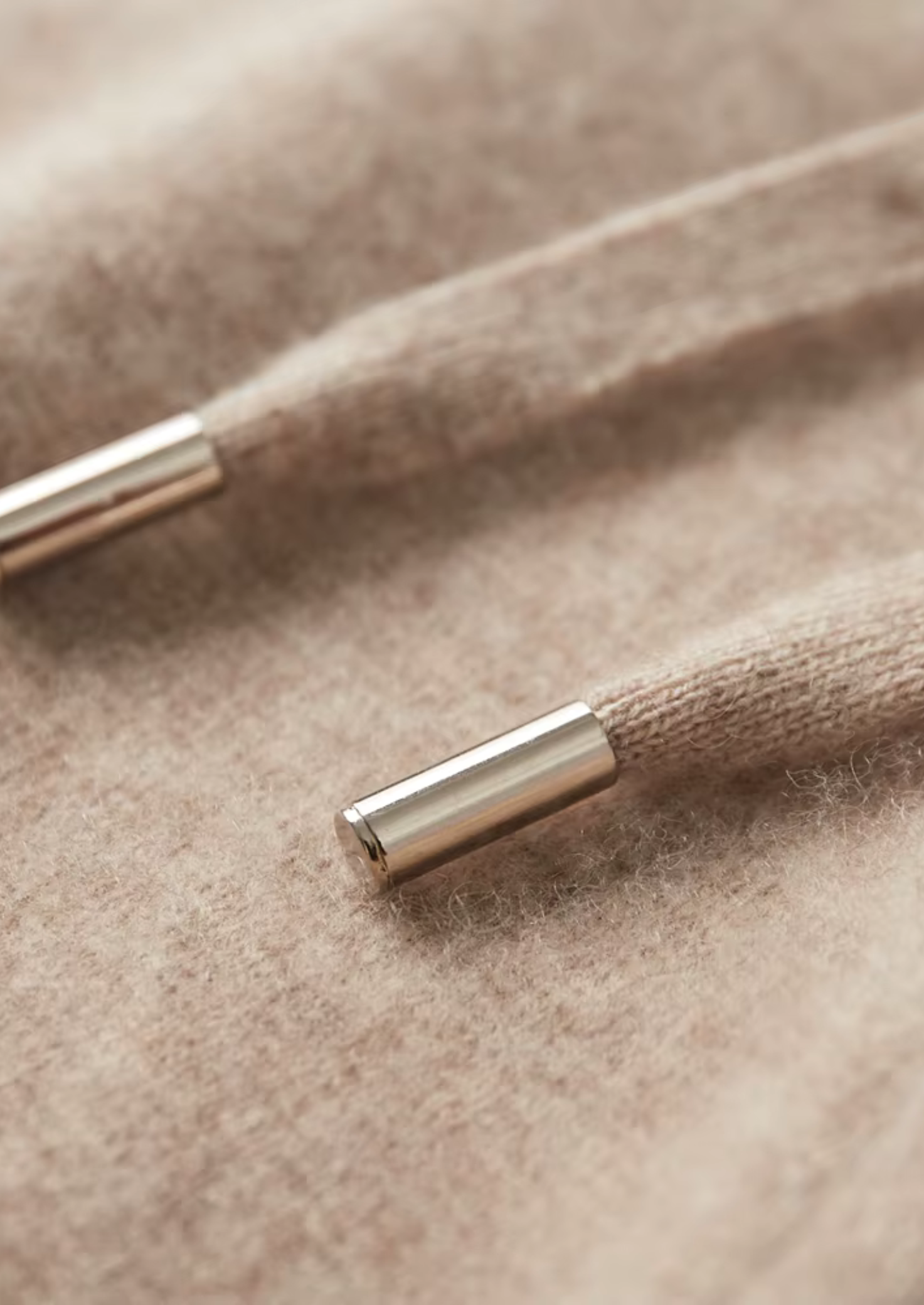 PANTALONI ATTILLATI IN PREGIATO CASHMERE