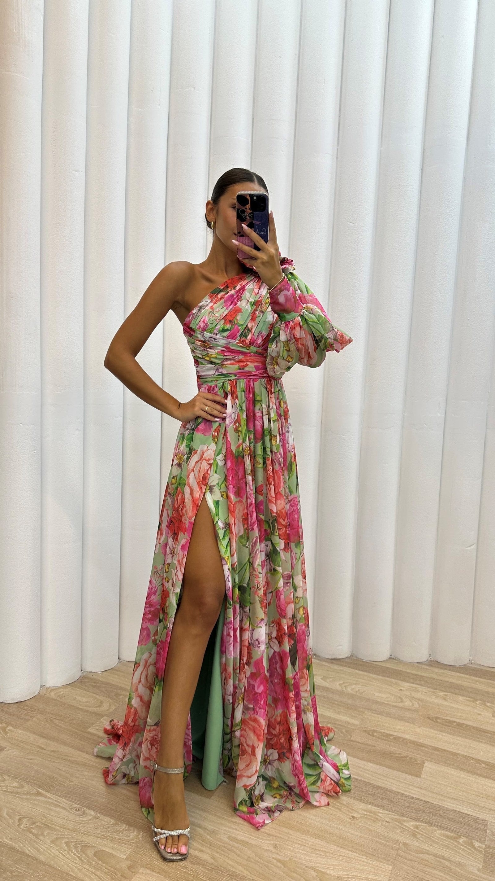 Marchmel | Robe femme élégante fluide aux épaules pour événements d’été
