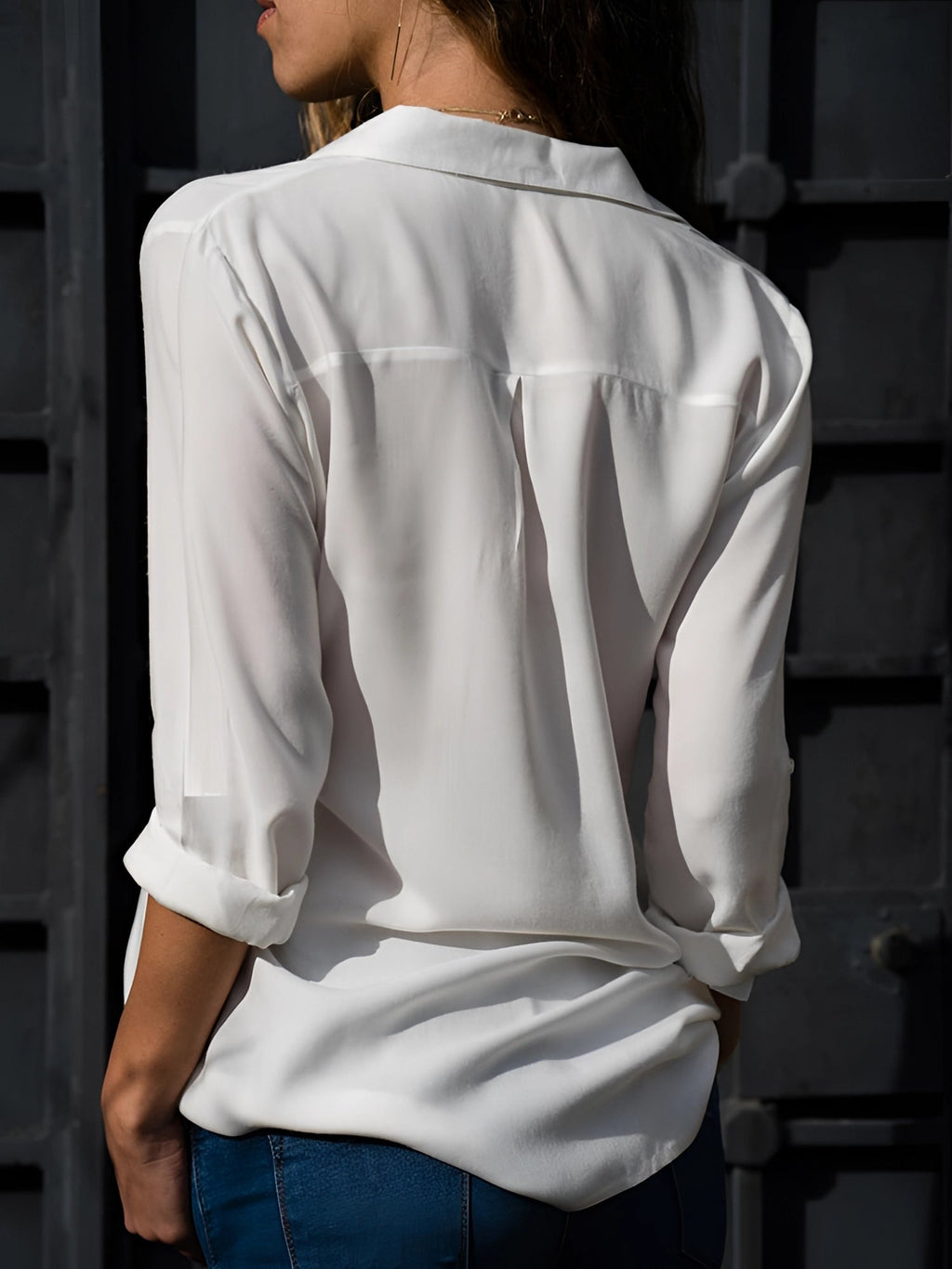 Marchmel | Blouse en soie fluide femme col en V ligne élancée élégance fluide