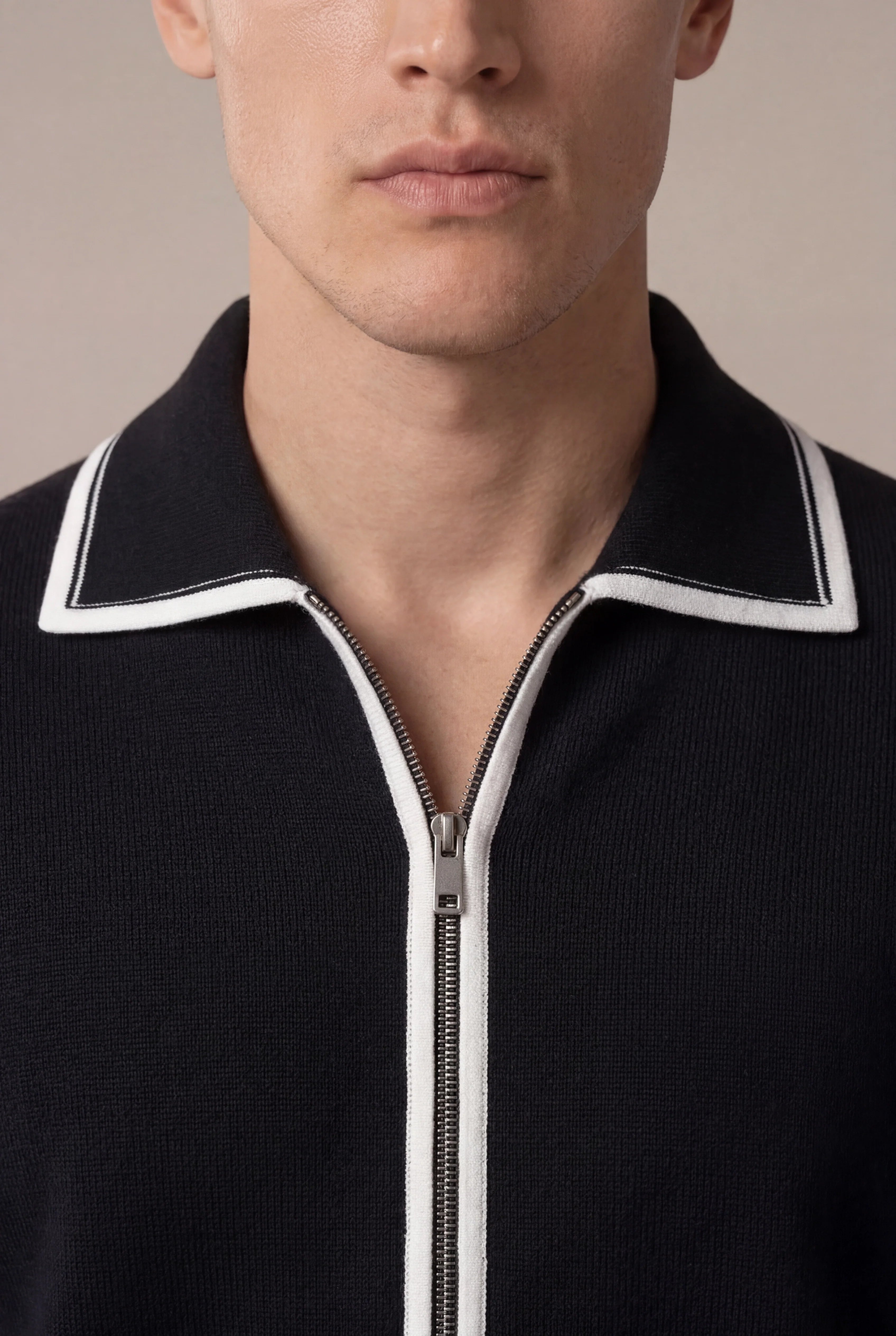 Carveli Classic City Zip Up Noir