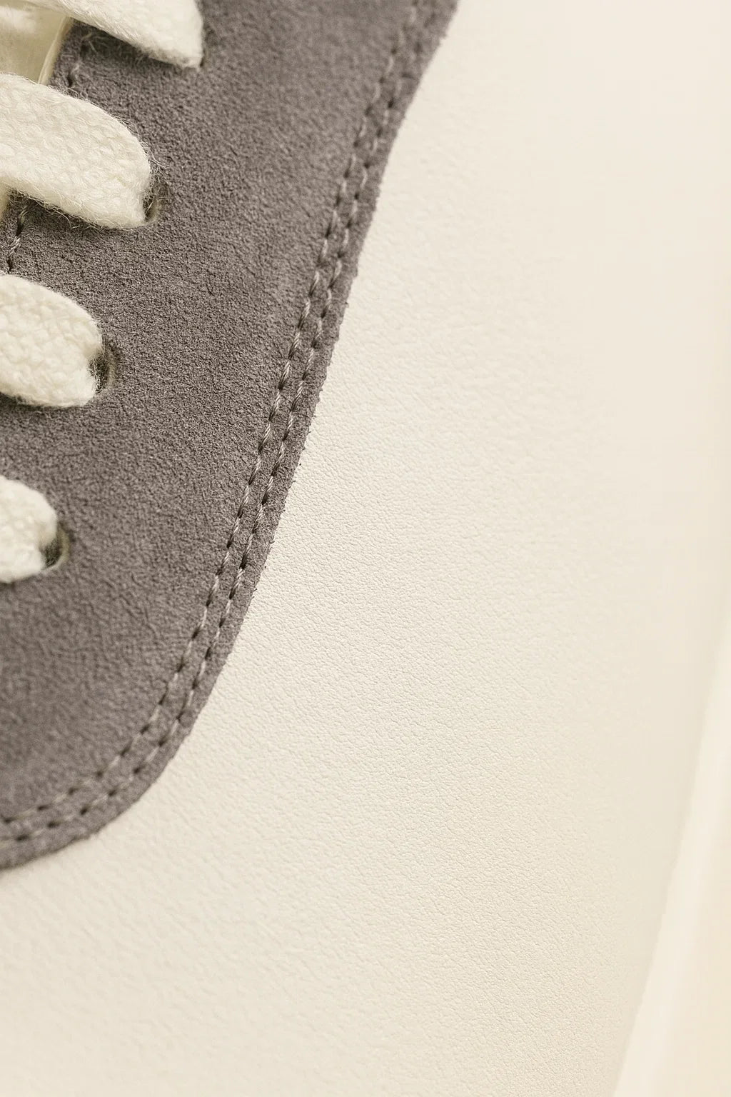 Calzatura Suede Runner Gris Clair